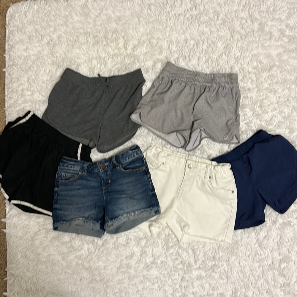 Bundle 6 pairs girls’ shorts- size 10/12